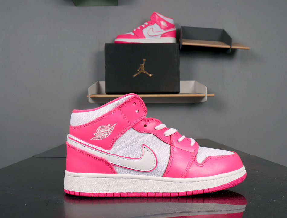 Air Jordan 1 MID Hyper Pink 555112-611