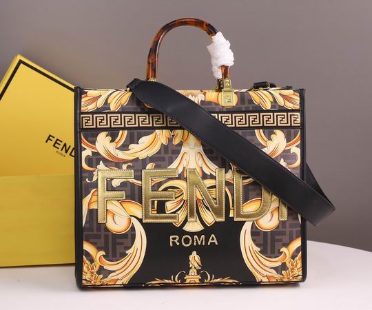 Wholesale Cheap Fendi Women Tote & Shoulder Bags for Sale