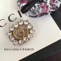 Wholesale Cheap Designer Brooches & Pins for Sale
