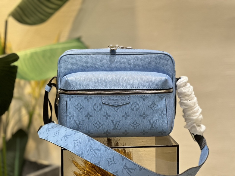 Wholesale Cheap Louis Vuitton Outdoor Messenger Bags M30749