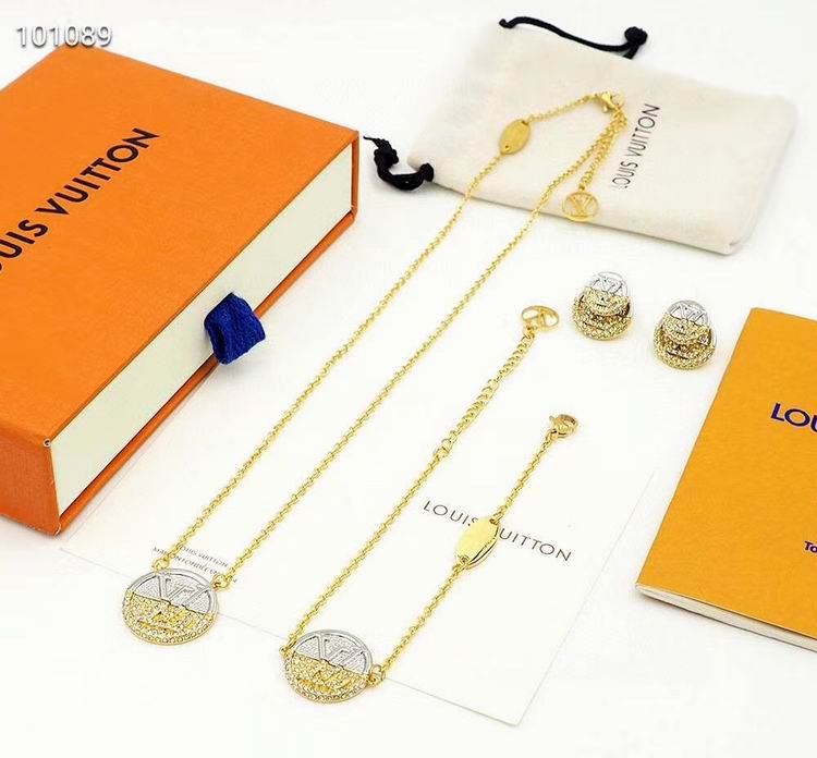 Wholesale Cheap Louis Vuitton Jewelry Set for Sale