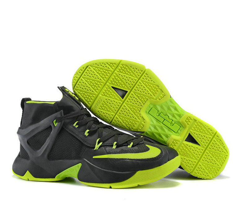 Wholesale Cheap Replica Nike Lebron VIII Basketball Shoes for Sale-005