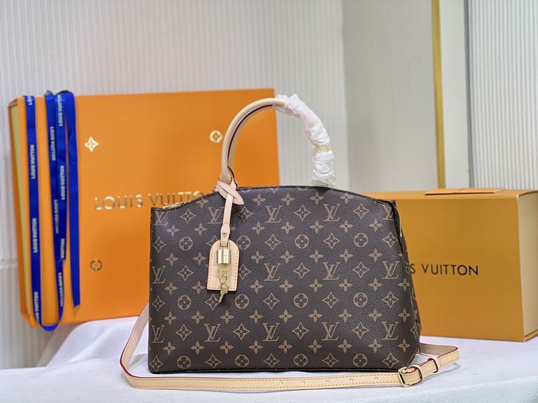 Wholesale Cheap LV Monogram Canvas Handbags for Sale