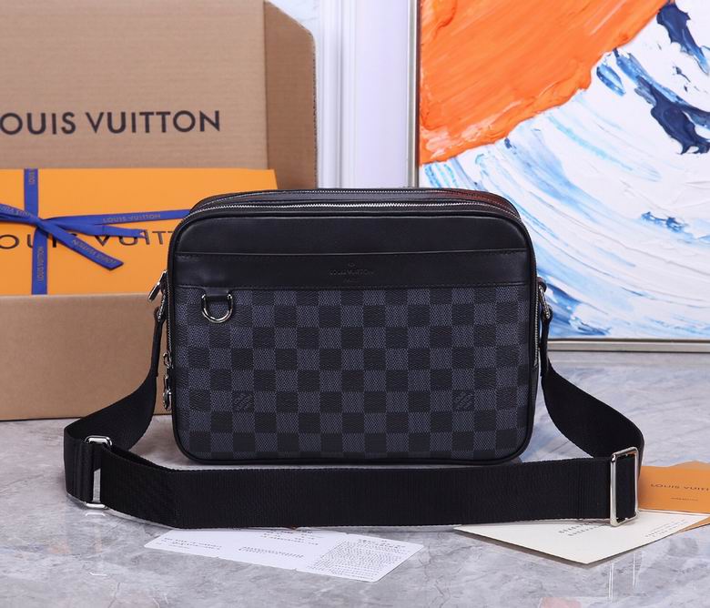 Wholesale Cheap LV Aaa Designer Leather Messenger Bags for Sale
