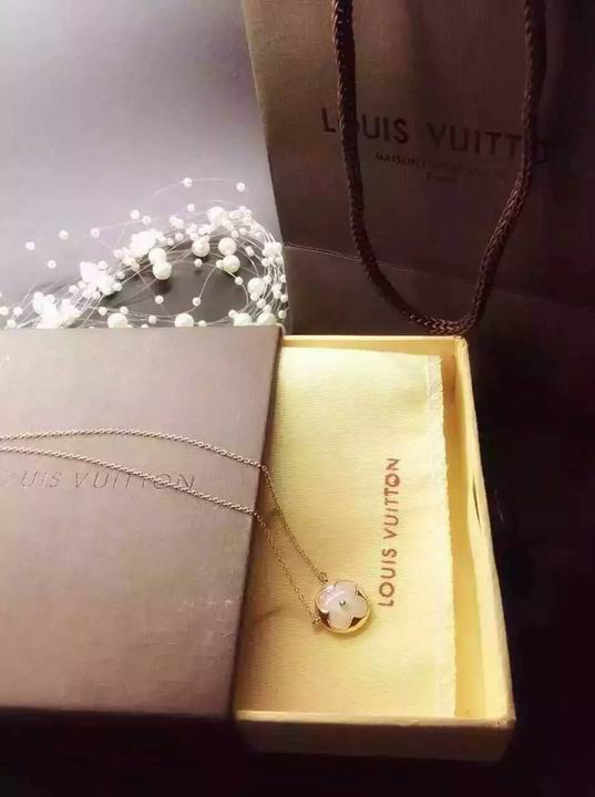 Wholesale Louis Vuitton Replica Necklace for women-031