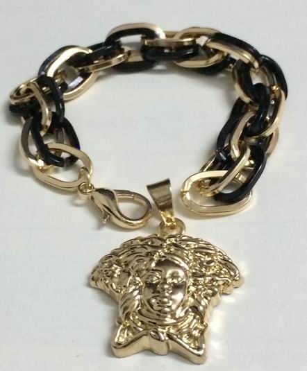 Wholesale Versace Bracelet Replica-065
