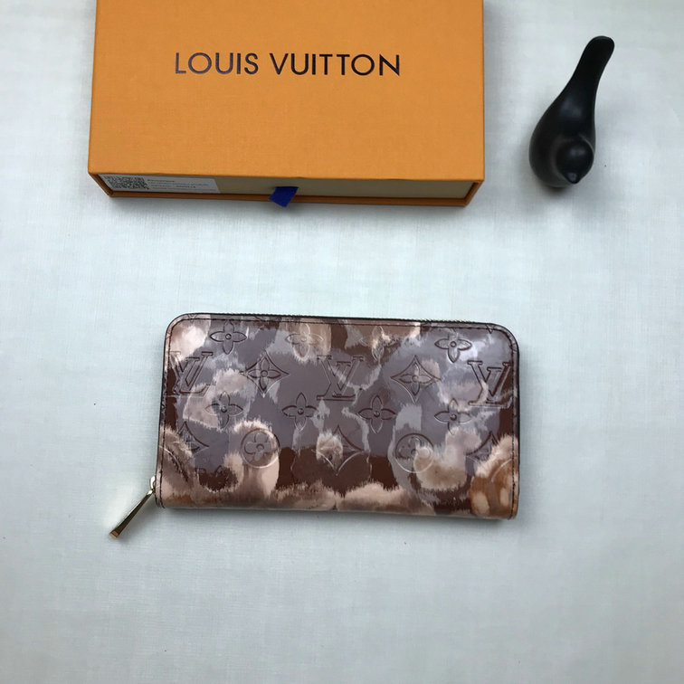 Wholesale AAA Replica Louis Vuitton Wallets for Sale