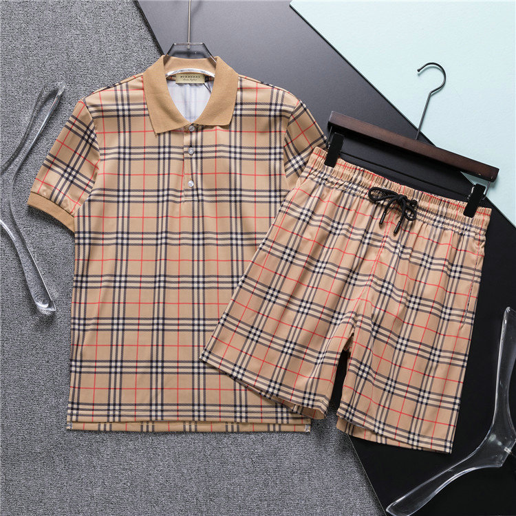 Wholesale Cheap B urberry Short Sleeve Men Tracksuit for Sale