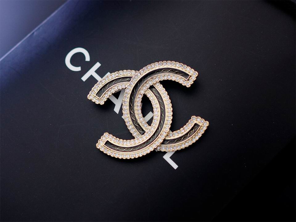 Wholesale womens fashion designer brooch for sale