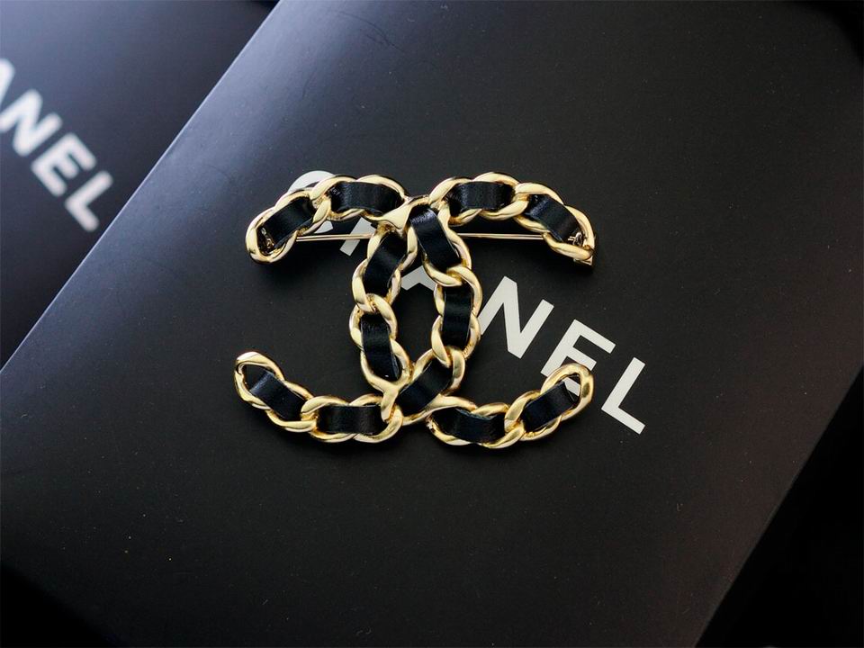 Wholesale womens fashion designer brooch for sale