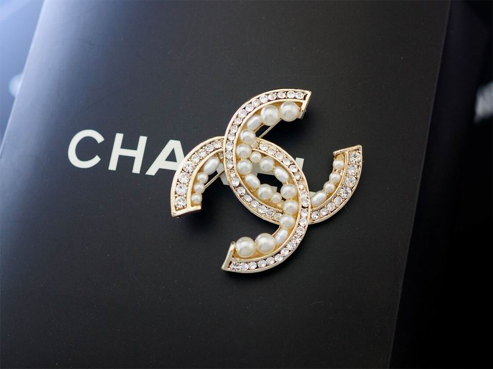 Wholesale womens fashion designer brooch for sale