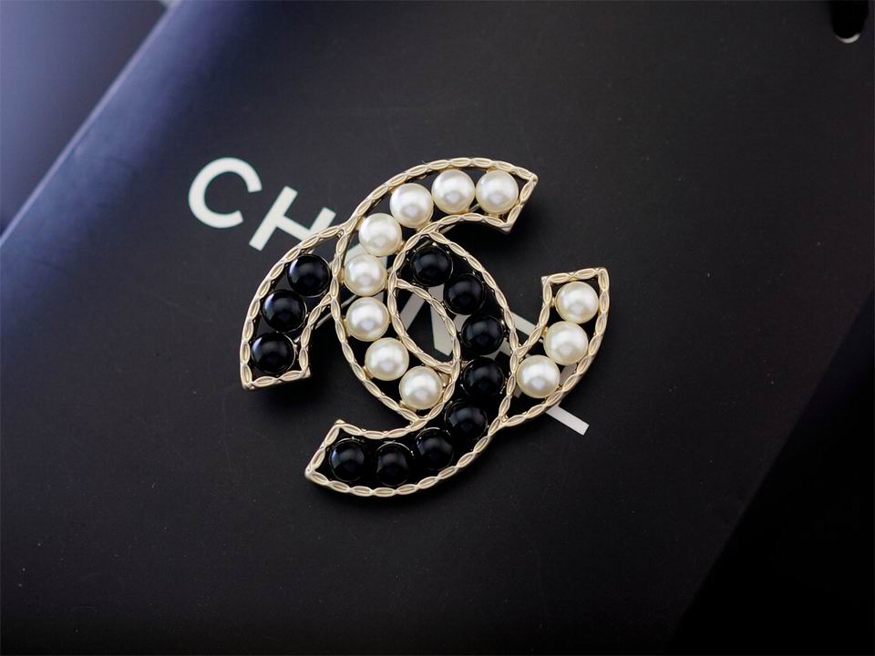 Wholesale womens fashion designer brooch for sale