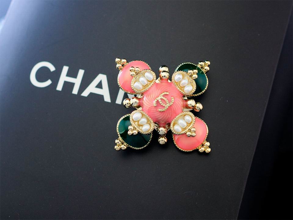 Wholesale womens fashion designer brooch for sale
