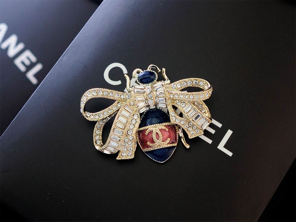 Wholesale womens fashion designer brooch for sale