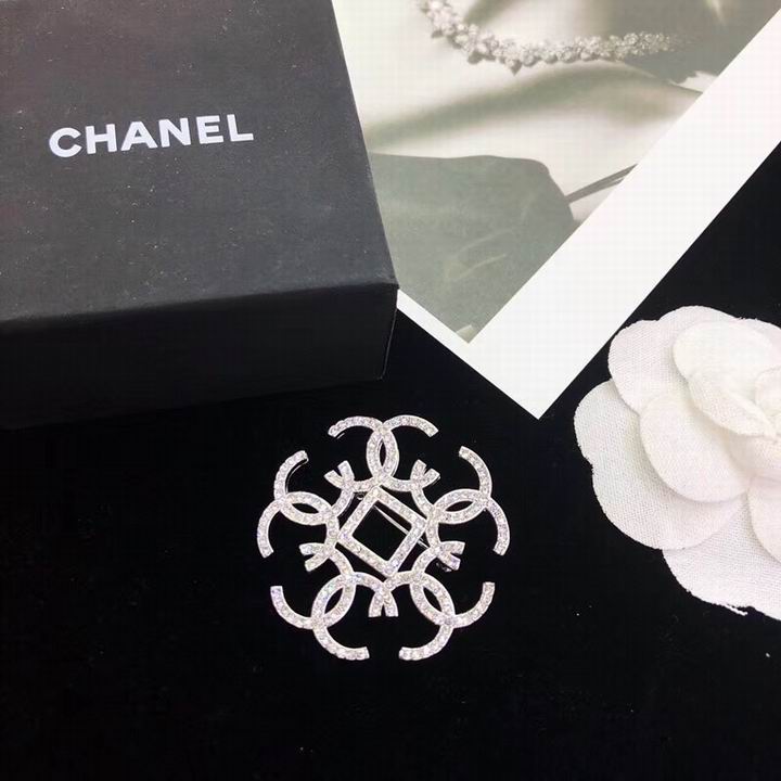 Wholesale womens fashion designer brooch for sale