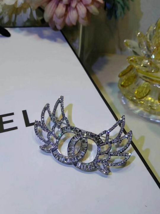 Wholesale womens fashion designer brooch for sale