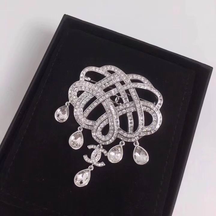 Wholesale womens fashion designer brooch for sale