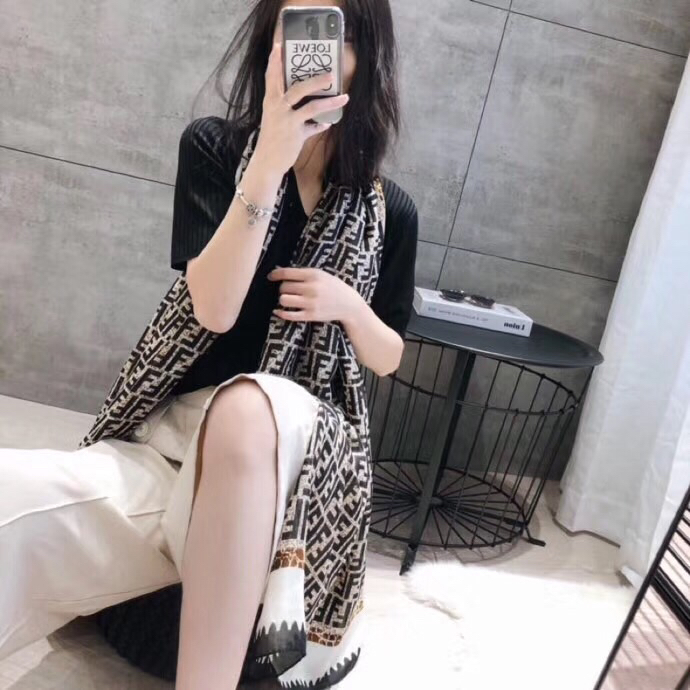 Wholesale Cheap Fashion Designer Scarf for sale