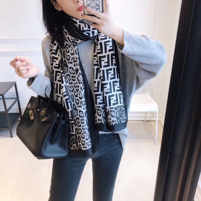 Wholesale Cheap Fashion Designer Scarf for sale