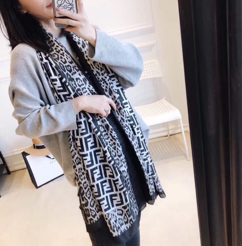 Wholesale Cheap Fashion Designer Scarf for sale