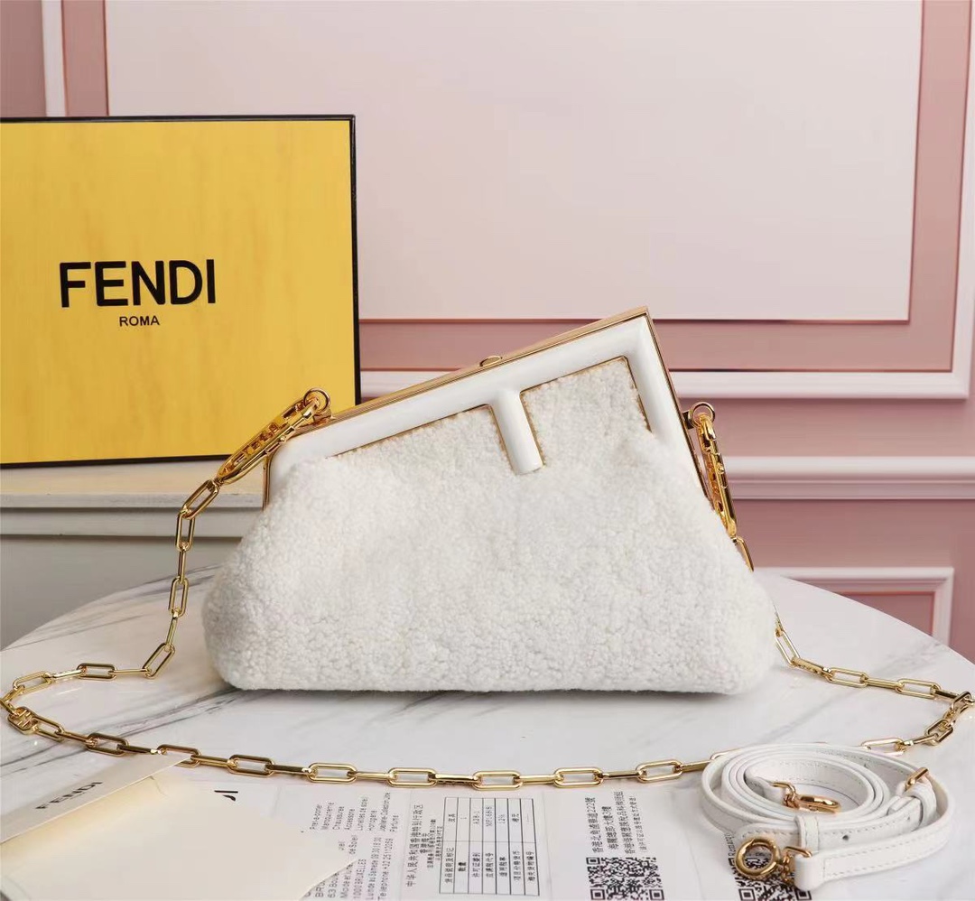 Wholesale Cheap AAA Fendi Replica Designer bags for Sale