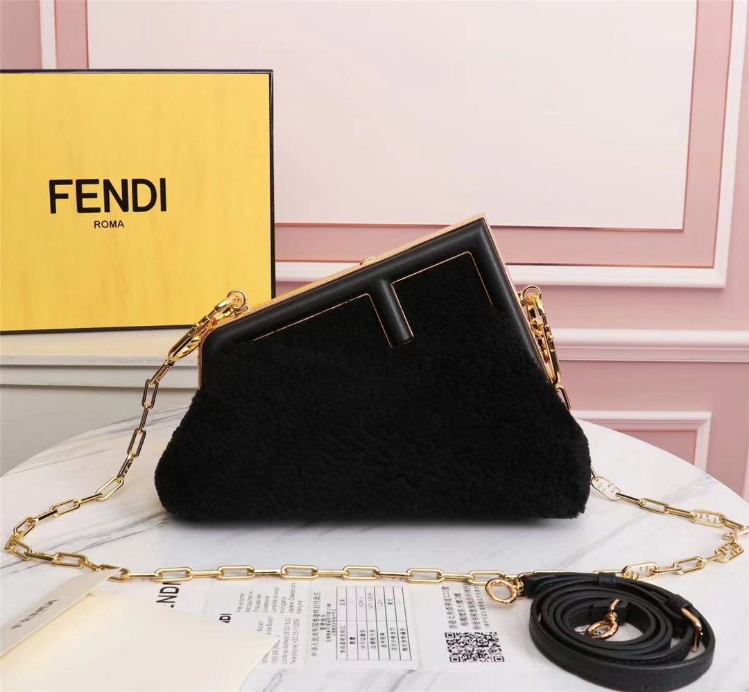 Wholesale Cheap AAA Fendi Replica Designer bags for Sale