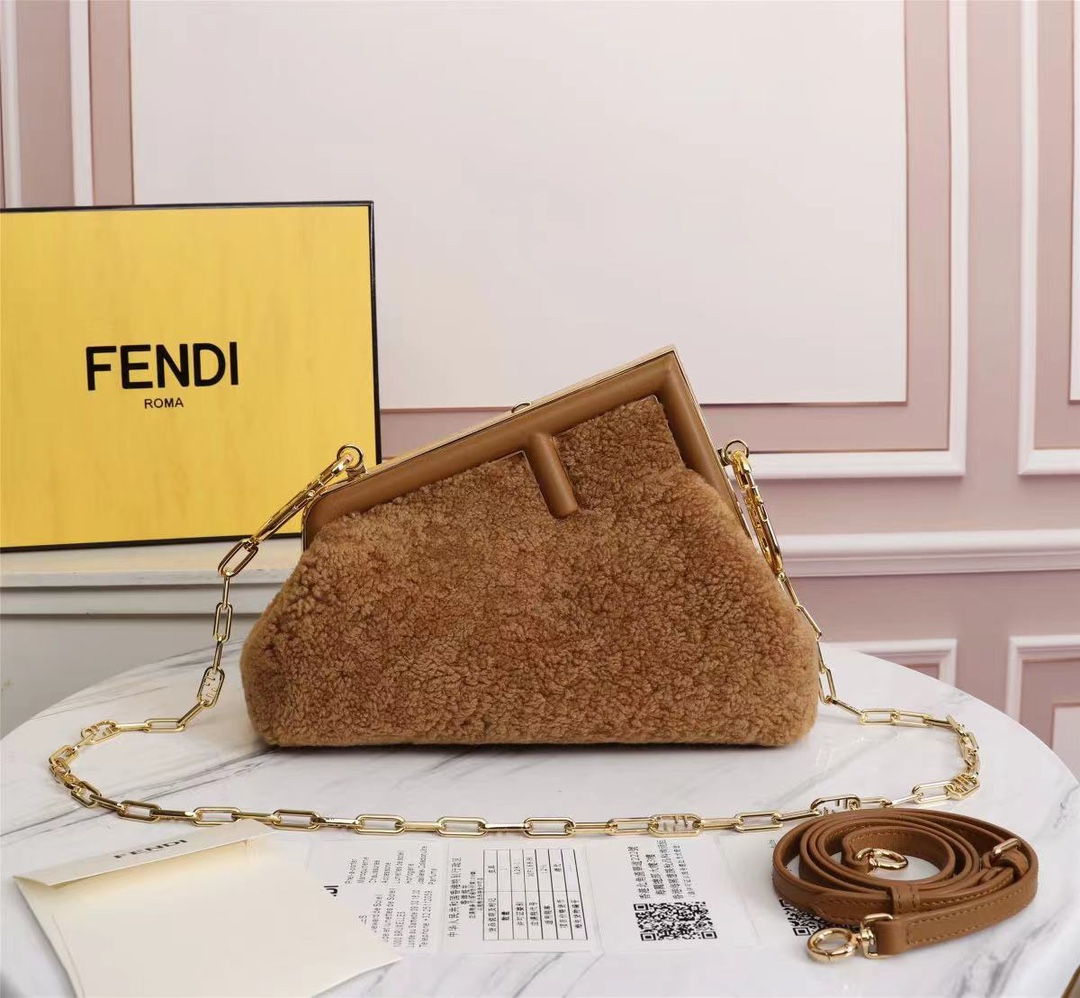 Wholesale Cheap AAA Fendi Replica Designer bags for Sale