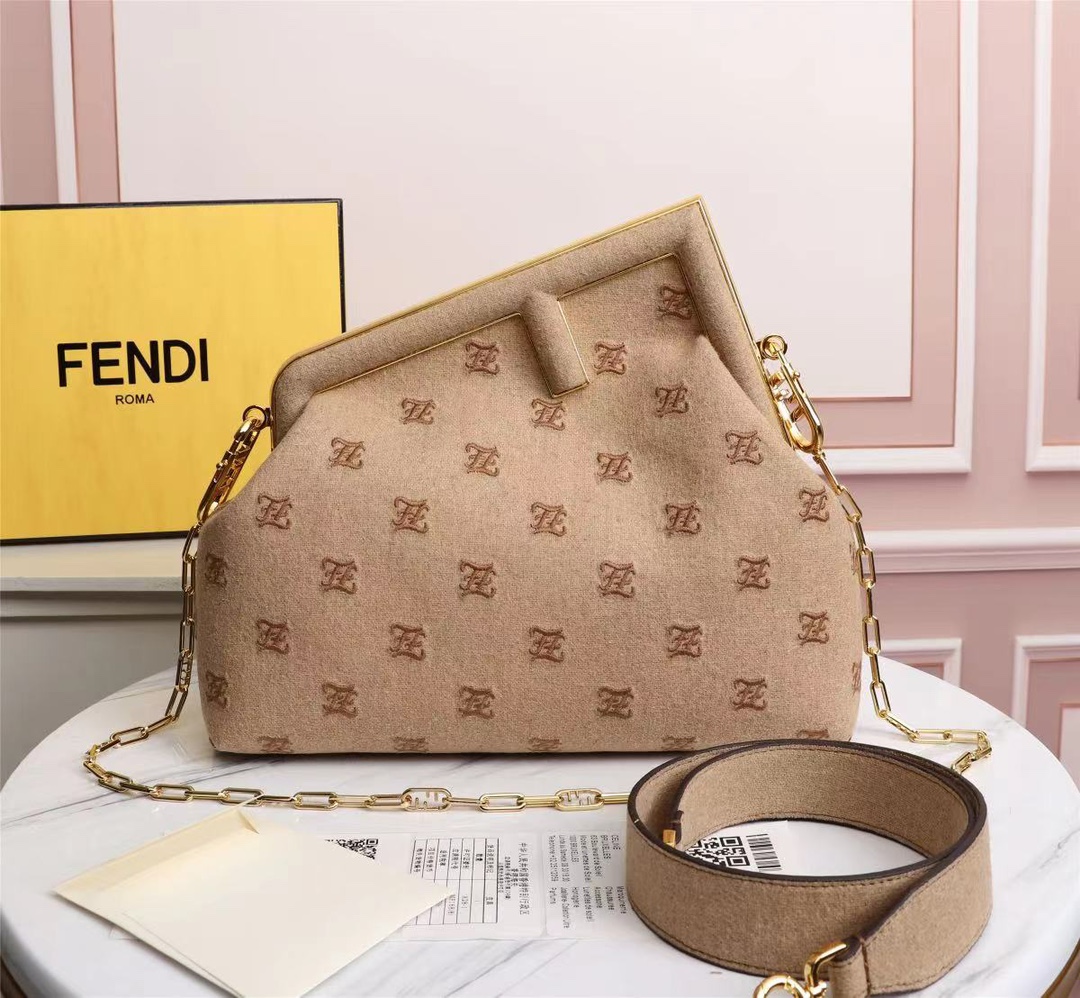 Wholesale Cheap AAA Fendi Replica Designer bags for Sale