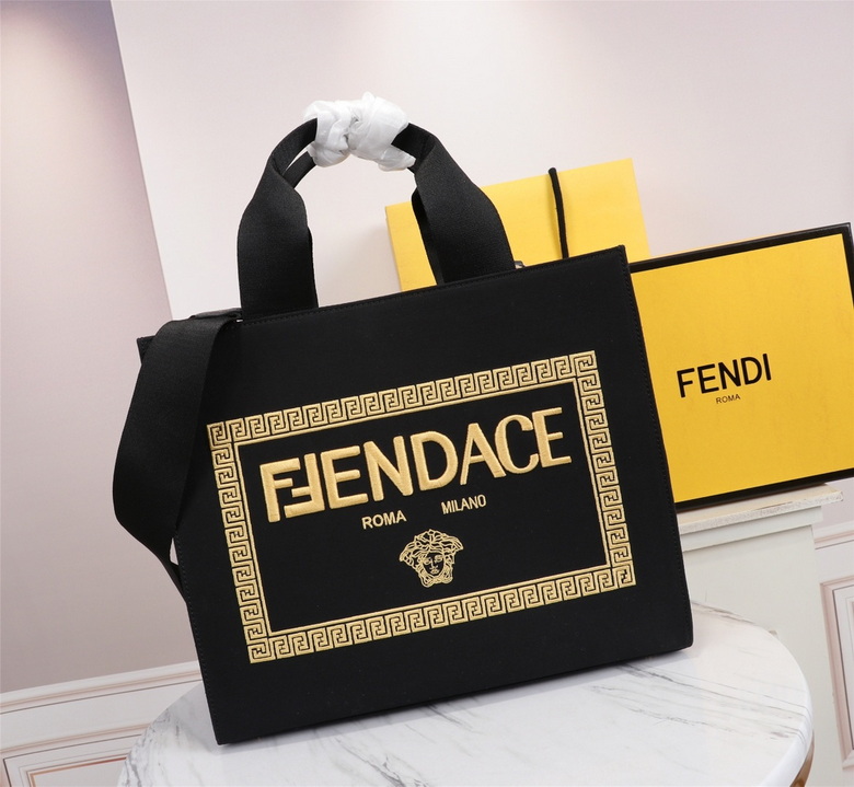 Wholesale Cheap AAA Fendi Replica Designer bags for Sale