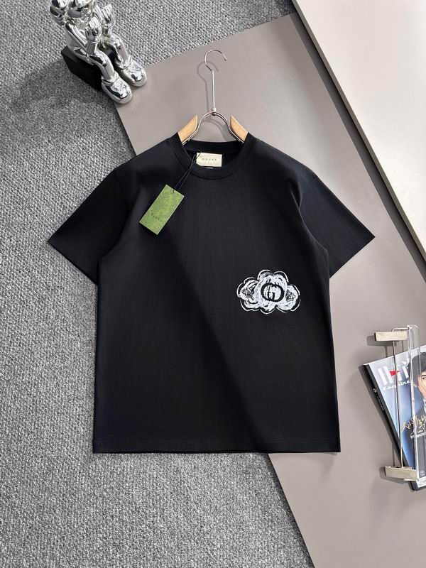 Wholesale High-quality Women's G.ucci Short Sleeve Crew Neck Replica T-Shirts for sale