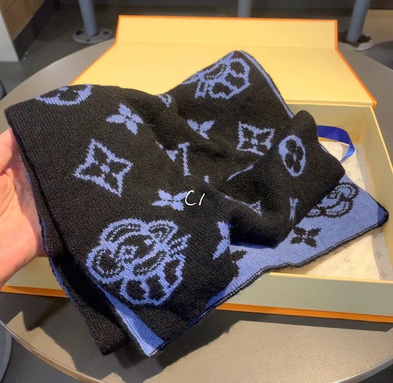 Wholesale Cheap LV Designer Scarves for Sale