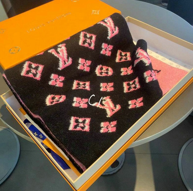 Wholesale Cheap LV Designer Scarves for Sale