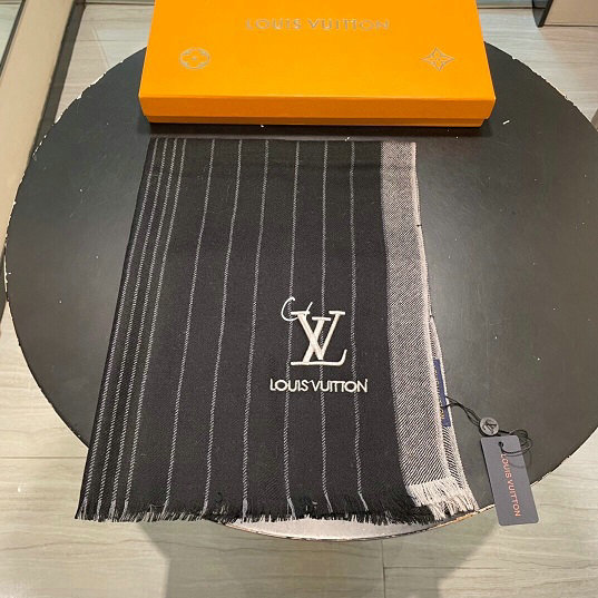 Wholesale Cheap LV Designer Scarves for Sale