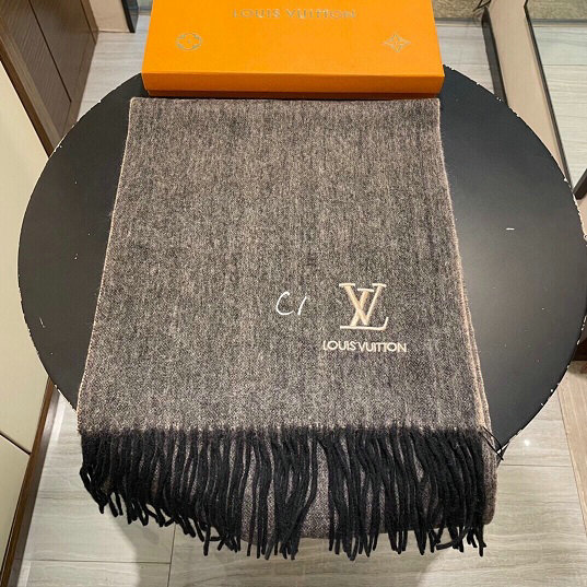 Wholesale Cheap LV Designer Scarves for Sale