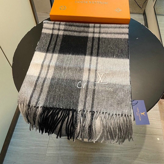 Wholesale Cheap LV Designer Scarves for Sale