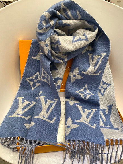 Wholesale Cheap LV Designer Scarves for Sale