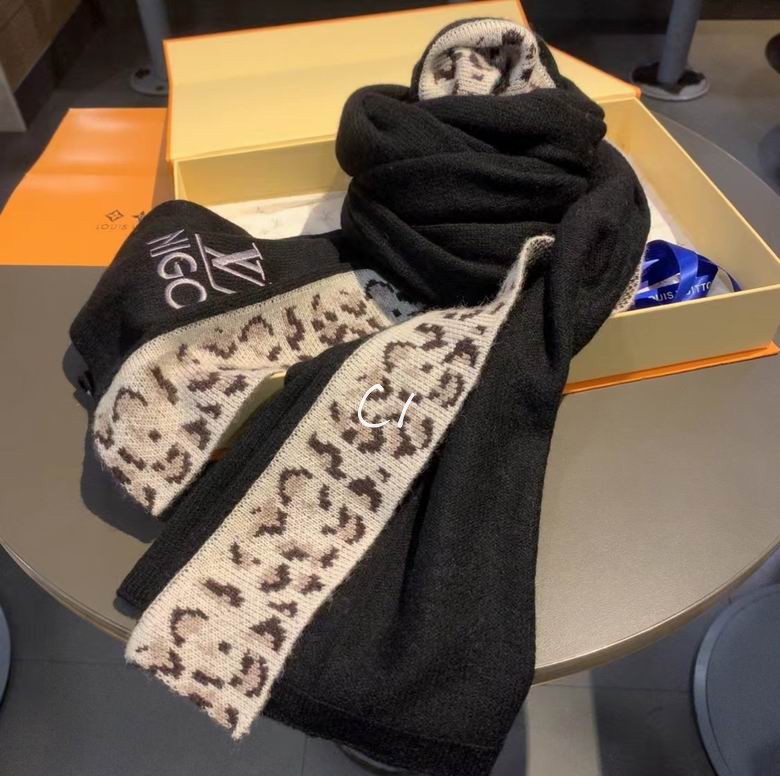Wholesale Cheap LV Designer Scarves for Sale
