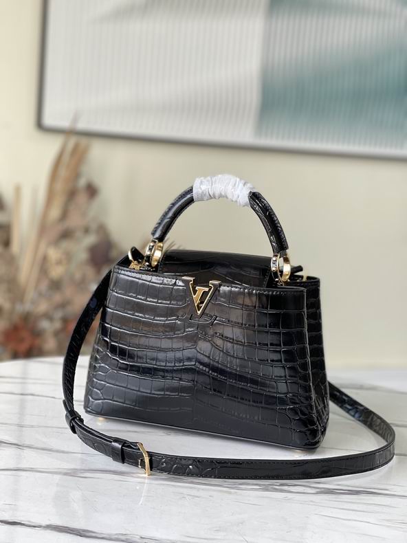 Wholesale Cheap Louis Vuitton Capucines Tote Shoulder bags for Sale