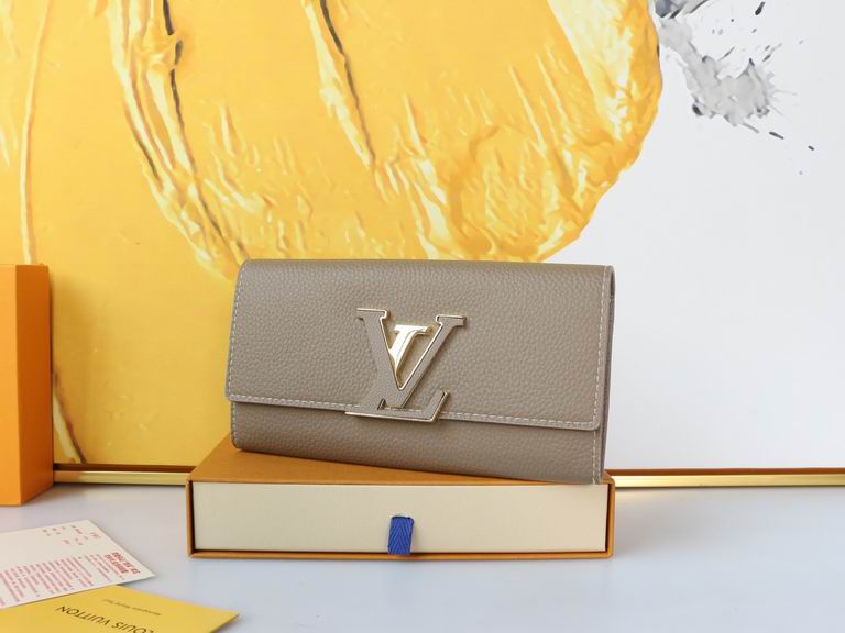 Wholesale Cheap Louis Vuitton Taurillon Leather Capucines Women Wallets