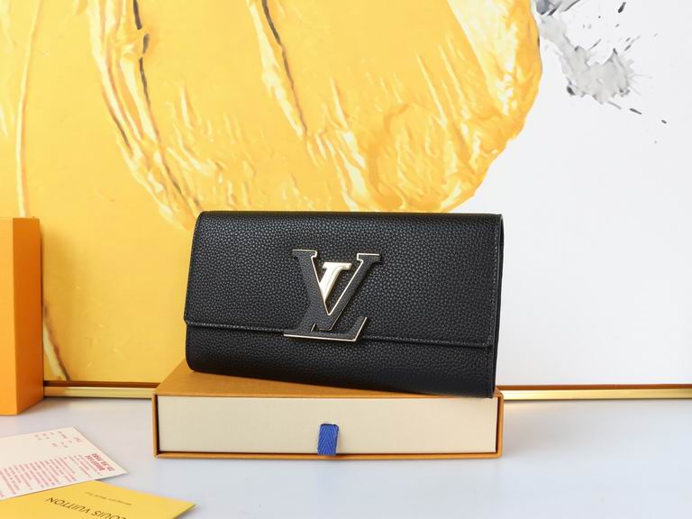 Wholesale Cheap Louis Vuitton Taurillon Leather Capucines Women Wallets