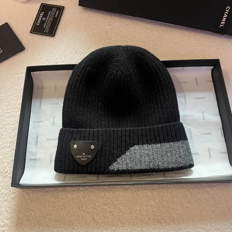 Wholesale Cheap Louis Vuitton Replica Designer Beanies for Sale