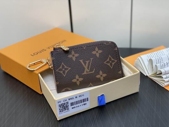 Wholesale Cheap AAA Louis Vuitton Noa Key Holder Monogram Canvas M83612 Wallets Card Holder for Sale