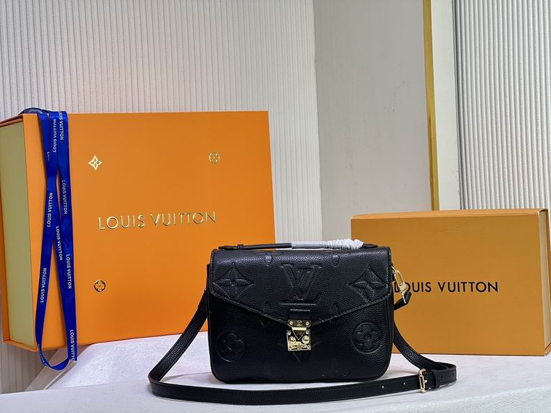 Wholesale Cheap Louis Vuitton Pochette Metis shoulder bag for Sale