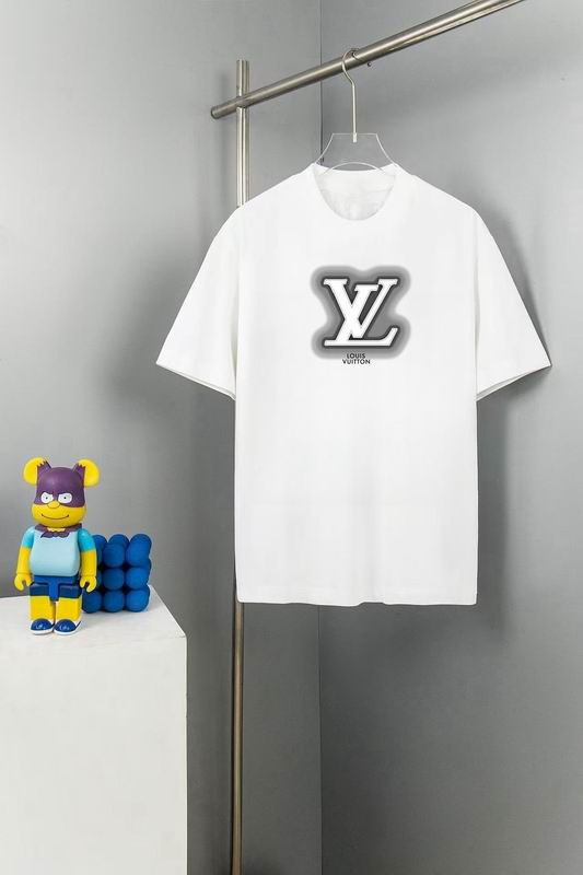 Wholesale High-quality Cheap LV Short Sleeve Replica Designer T Shirts for sale
