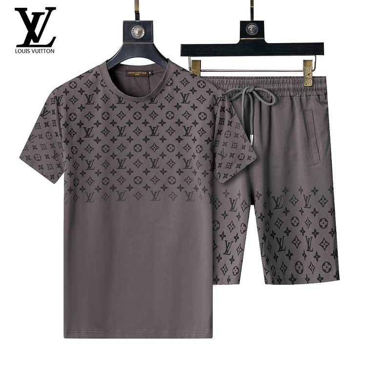 Wholesale Cheap High Quality LV Short Sleeve Designer Tracksuits for Sale