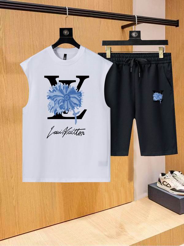Wholesale High-quality LV Short Sleeve Replica Designer Tracksuits for sale