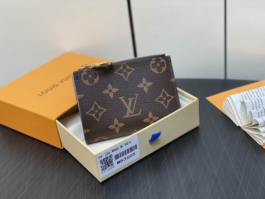 Wholesale Cheap AAA Louis Vuitton Lisa Monogram M83605 Wallets Card Holders for Sale