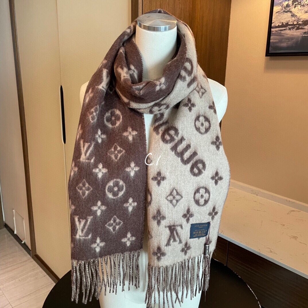 Wholesale Cheap LV Designer Scarves for Sale