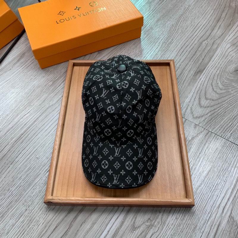 Wholesale Cheap Louis Vuitton Replica Designer Caps for Sale