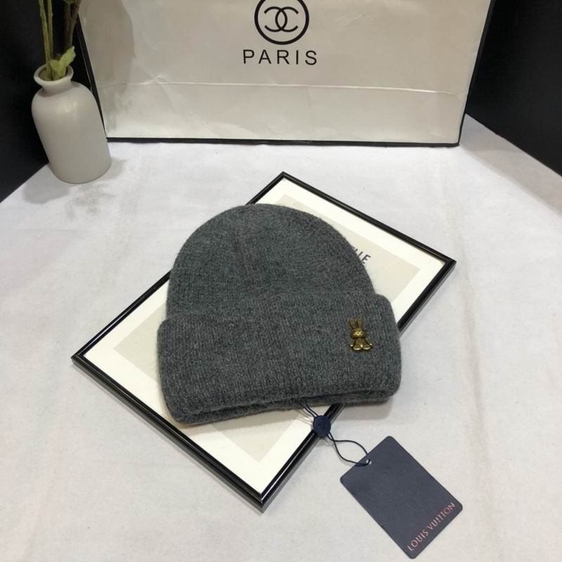 Wholesale Cheap Louis Vuitton Replica Designer Beanies for Sale